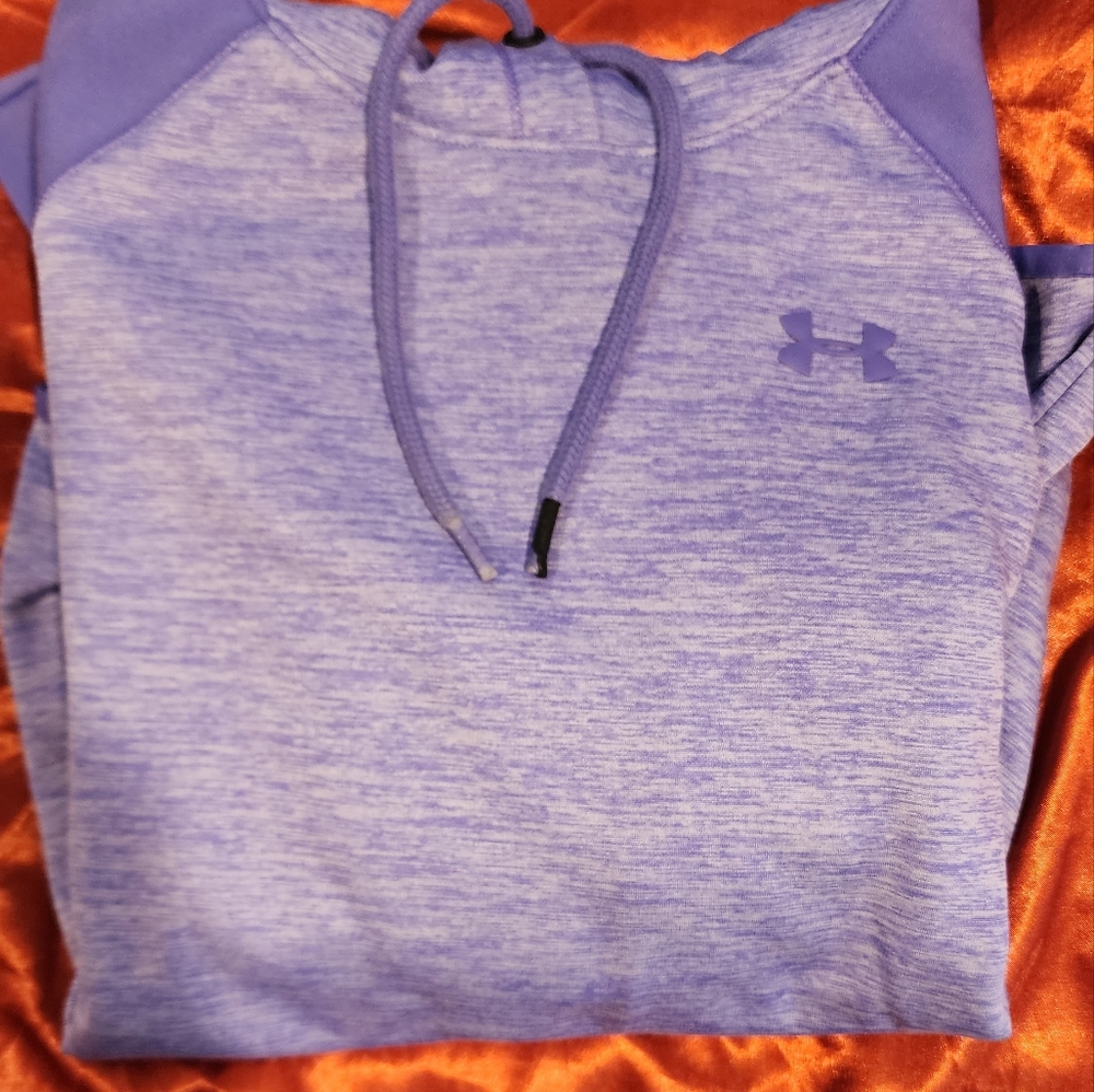 Under armour women's small purple hoodie